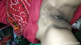 Mischievous Sonam bhabhi,s hooters pressing pussy tonguing and fingering take hr saree by huby movie hothdx